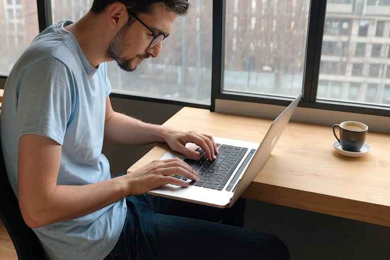 ¿Cómo solucionar problemas de lentitud en mi ordenador Mac?